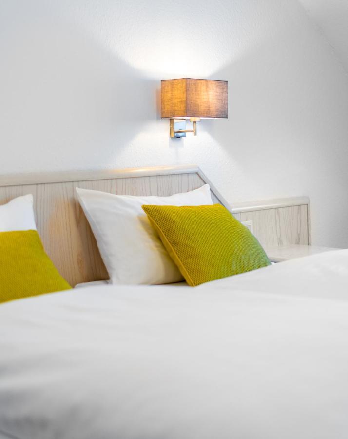 Hotel Zur Krone Meerbusch Εξωτερικό φωτογραφία