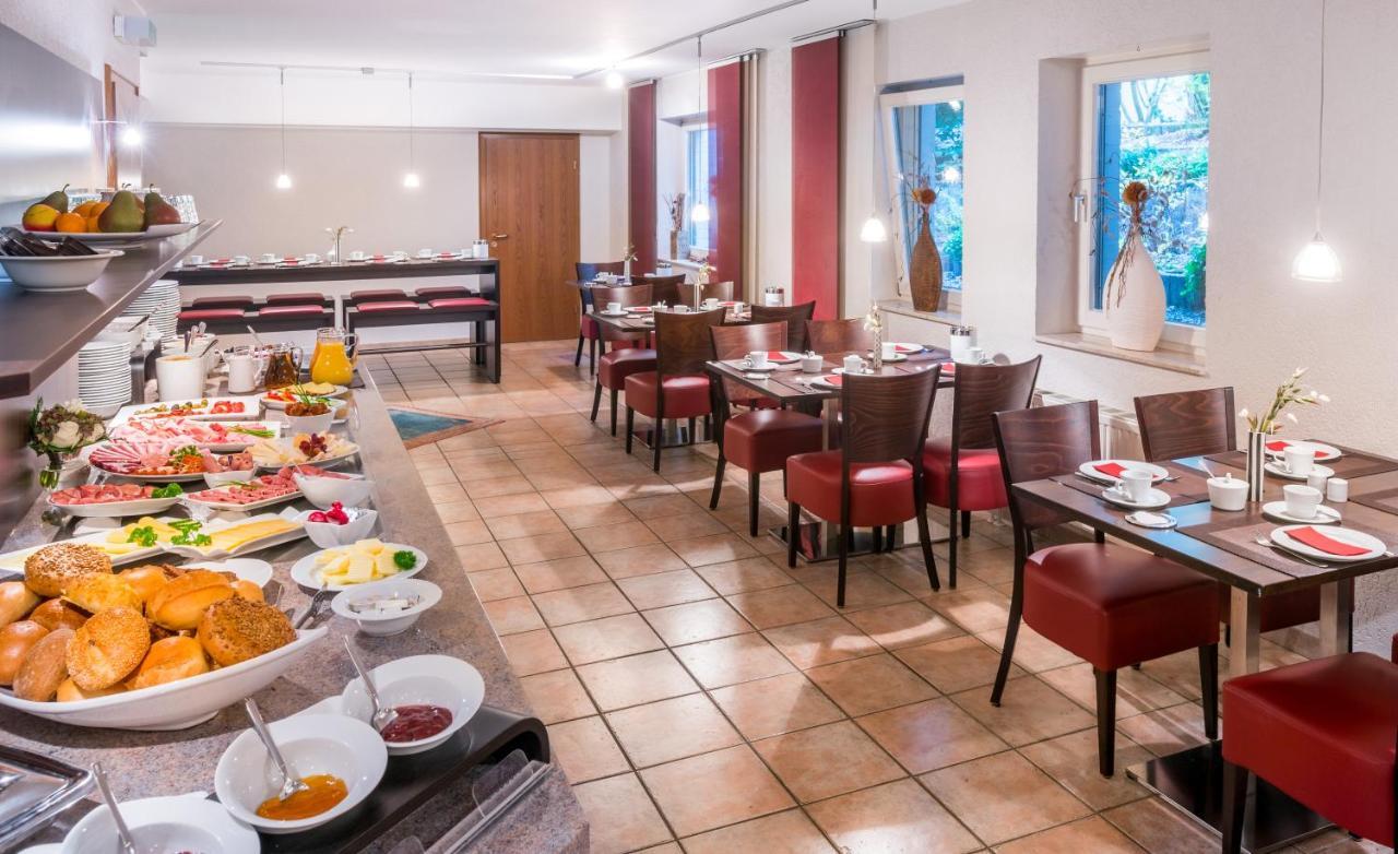 Hotel Zur Krone Meerbusch Εξωτερικό φωτογραφία