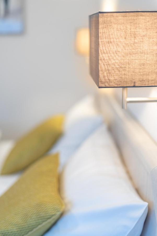 Hotel Zur Krone Meerbusch Εξωτερικό φωτογραφία