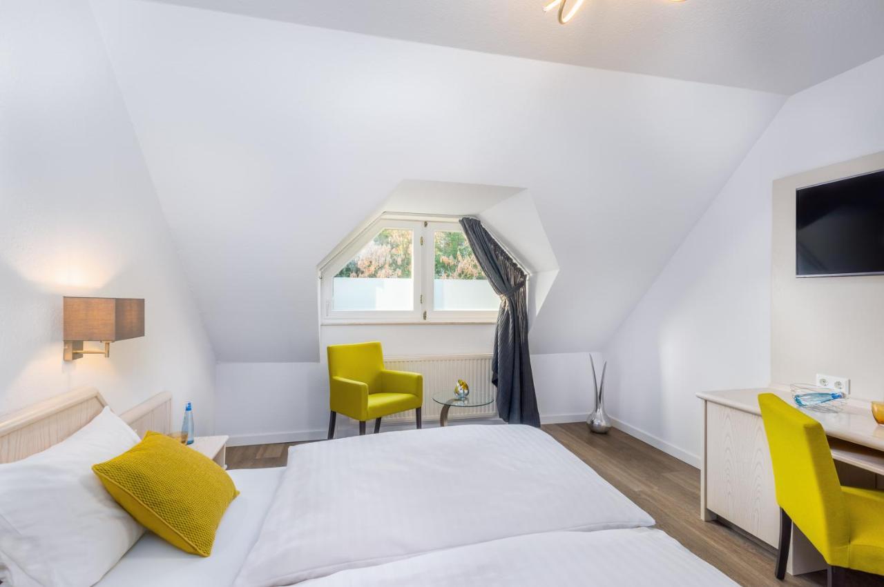 Hotel Zur Krone Meerbusch Εξωτερικό φωτογραφία