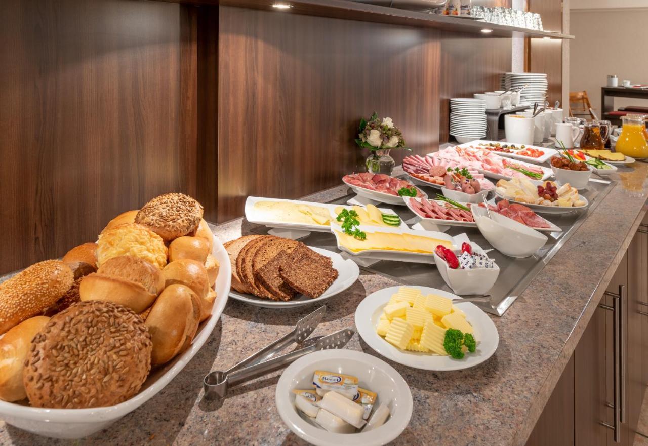 Hotel Zur Krone Meerbusch Εξωτερικό φωτογραφία